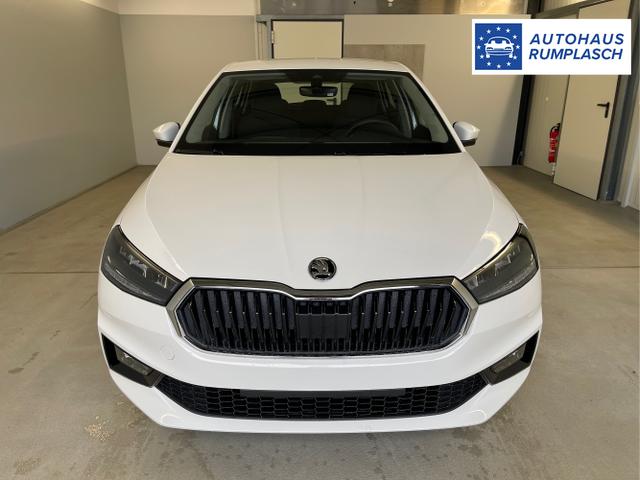 Skoda / Fabia / Weiß / / / 95PS Sitzheizung+4 Jahre Garantie