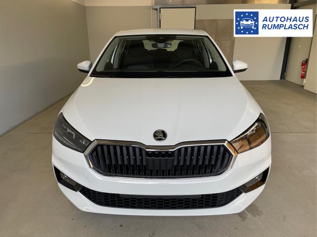 Skoda / Fabia / Weiß / / / 95PS Sitzheizung+App-Connect