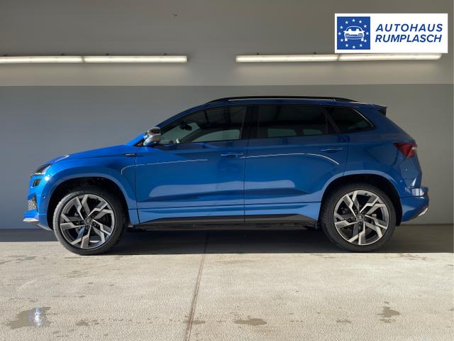 Skoda / Karoq / Blau / / / TSI 4x4 360°+19 Zoll+Navi+AHK