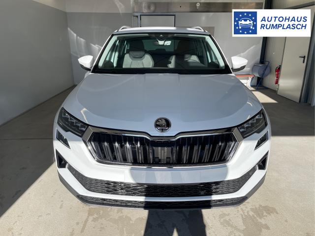 Skoda / Karoq / Weiß / / / 150PS TDI DSG 4x4 AHK+Navi+ACC+Kamera+Sitzheiz+eHeck+GV5
