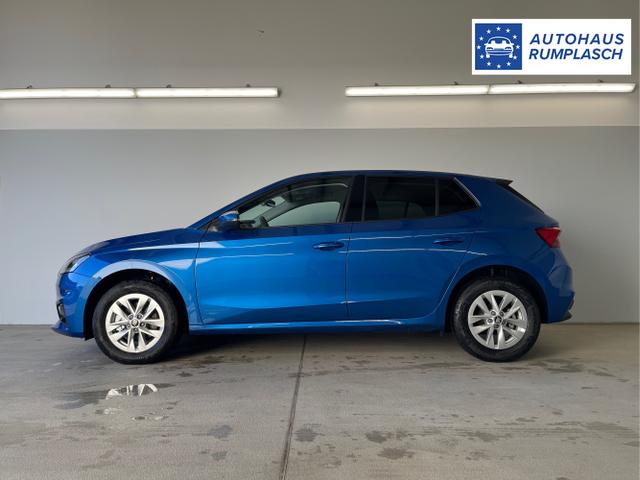 Skoda / Fabia / Blau / / / 115PS DSG Alu+AHK+Kessy+Kamera+GV5+Sitzheiz