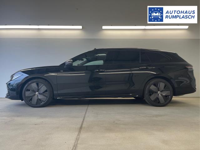 Volkswagen / Passat Variant / Schwarz / / / 265PS 4M Stdhz+Leder+AHK+DCC+Pano+Harman+Alu19+IQ.Drive+Black+HUD