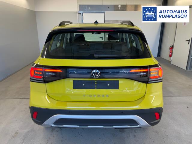 Volkswagen / T-Cross / Gelb / / / 95PS PDC vo+hi+Shz+App+Side+Travel