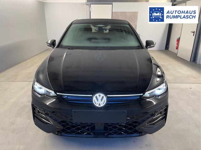 Volkswagen / Golf / Schwarz / / / 150PS DSG+Black Style