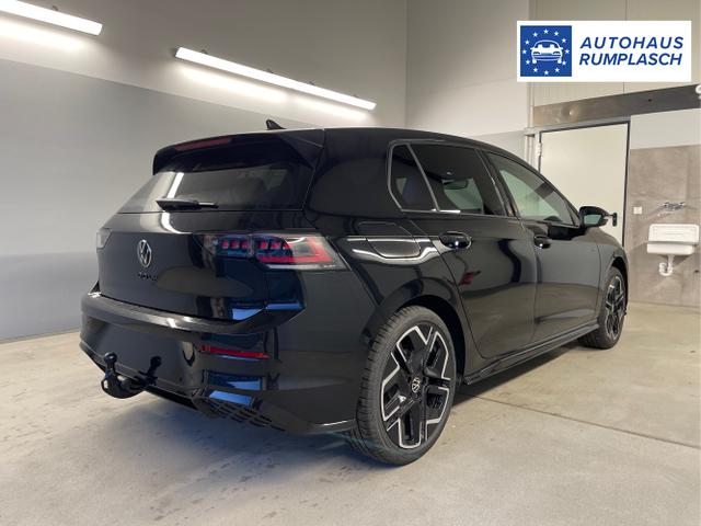Volkswagen / Golf / Schwarz / / / 150PS DSG+Black Style
