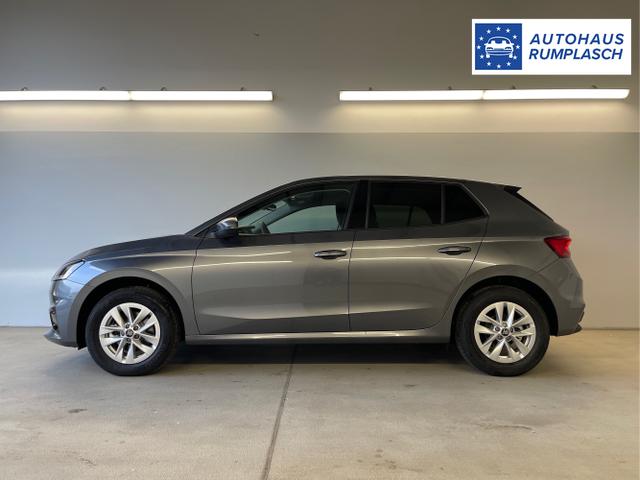 Skoda / Fabia / Grau / / / 115PS Alu+AHK+Kessy+Kamera+GV5