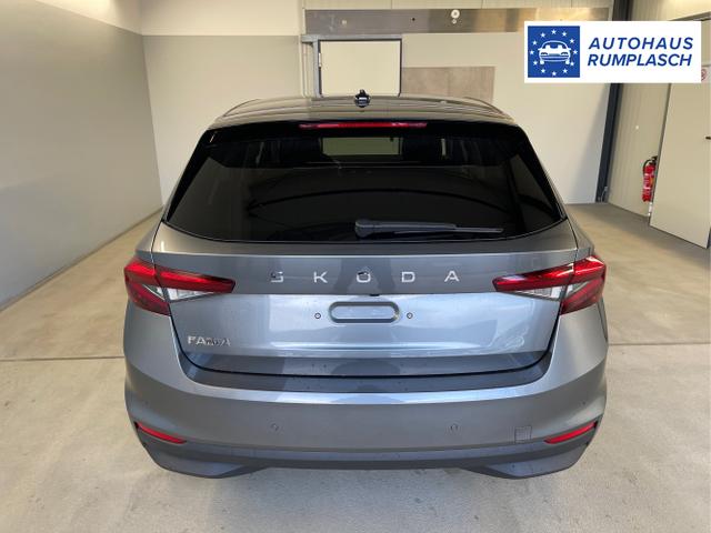 Skoda / Fabia / Grau / / / 115PS Alu+AHK+Kessy+Kamera+GV5