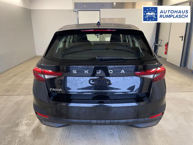 Skoda / Fabia / Schwarz / / / 95PS AHK+Sitzheizung+Lenkradheizung