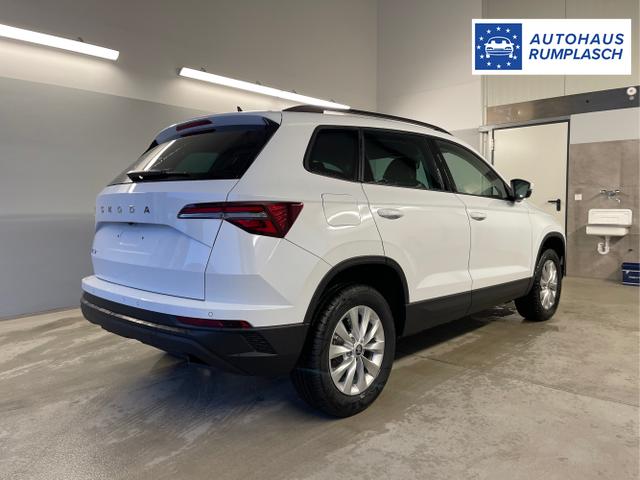 Skoda / Karoq / Wei&szlig; / / / 150PS DSG AHK+Kamera+ACC+Kessy+Kamera+ParkPilot vo+hi+App