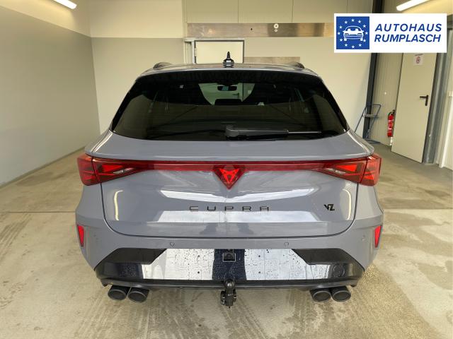 Cupra / Leon Sportstourer / Grau / / / 333PS DSG 4Drive Matrix+Navi+Winter+AHK+Intelligent Drive