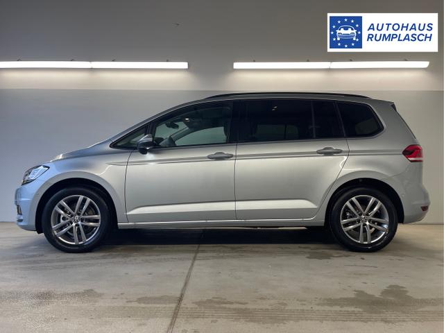 Volkswagen / Touran / Silber / / / 7Si+IQ.Light+TrailerAss+Cam