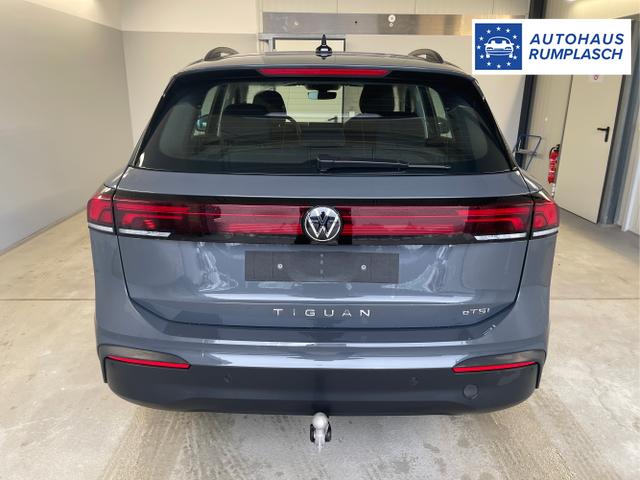 Volkswagen / Tiguan / Grau / / / 130PS eTSI DSG AHK+Kamera+Sitzheizung+App-Connect+PDC vo+hi