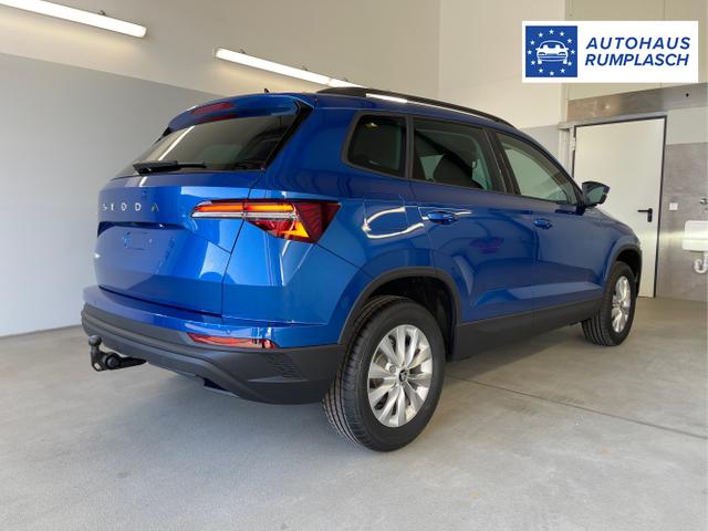 Skoda / Karoq / Blau / / / 150PS DSG AHK+Kamera+ACC+Kessy+Kamera+ParkPilot vo+hi+App