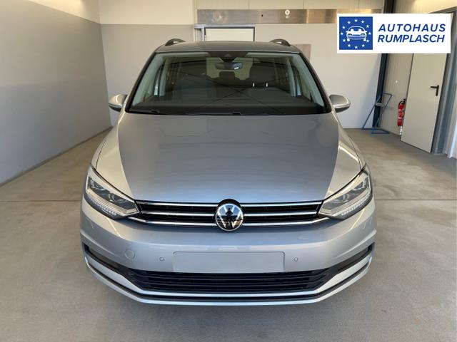 Volkswagen / Touran / Silber / / / 150PS 7Si+IQ.Light+TrailerAss+Cam+Navi+Kamera+Alarm+Kessy+App-Connect