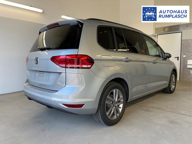 Volkswagen / Touran / Silber / / / 150PS 7Si+IQ.Light+TrailerAss+Cam+Navi+Kamera+Alarm+Kessy+App-Connect