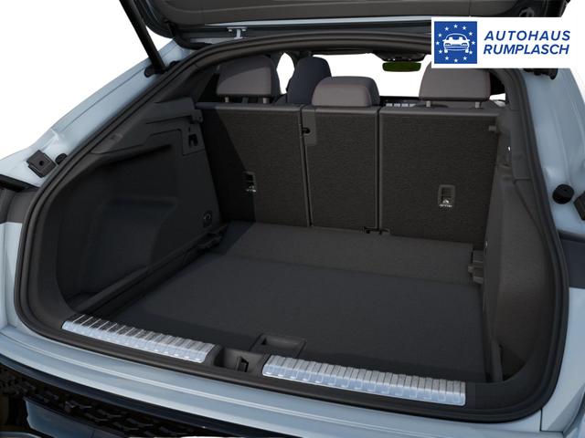 Audi Q3 Sportback NEU TFSI 265 PS quattro S line Pano+TechPro+Matrix+AHK+HUD+Alu20+KlimaPlus+DCC+SONOS 