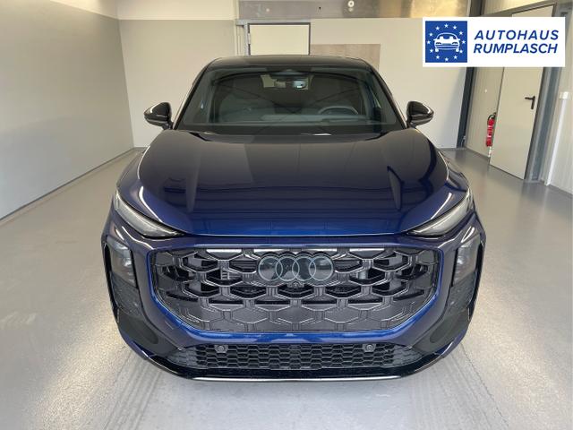 Audi / Q3 Sportback / Blau / / / TFSI 265 PS quattro S line Pano+TechPro+Matrix+AHK+HUD+Alu20+KlimaPlus+DCC+SONOS