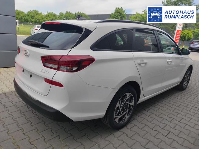 Hyundai i30 Kombi Smart SW Family*Navi*LED*Shzg*Lhzg*PDC*Cam*16Zoll* 