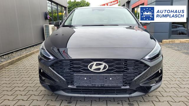 Hyundai i30 Familiy HB Family*LED*Navi*Shzg*Lhzg*PDC*Cam*16Zoll* 