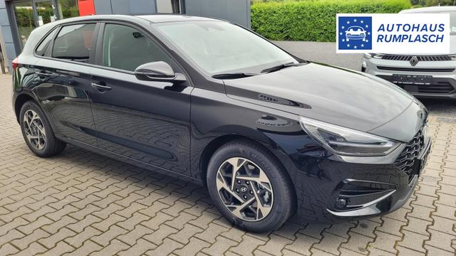 Hyundai i30 Familiy HB Family*LED*Navi*Shzg*Lhzg*PDC*Cam*16Zoll* 