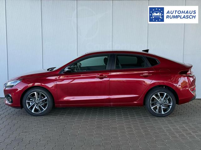 Hyundai i30 Fastback Prime 1.5 T-GDi mHev 7DCT / Navi PDC V&H + Kamera Keyless entry & GO LED *Frei Haus geliefert* 