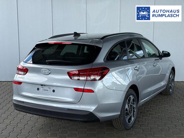 Hyundai i30 Kombi Comfort+ 1.5 GDI / Navi PDC V.&H. + Kamera LED Carplay Sitz Lenkradheizung 