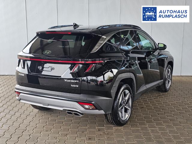 Hyundai TUCSON E-Motion 1.6 T-GDi 2WD HEV / Panoramadach ACC LED Sitz + Lenkradheizung Navi PDC V&H Kamera Alu 18" 