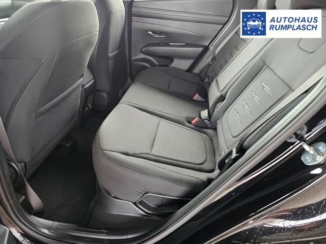 Hyundai TUCSON E-Motion 1.6 T-GDi 2WD HEV / Panoramadach ACC LED Sitz + Lenkradheizung Navi PDC V&H Kamera Alu 18" 