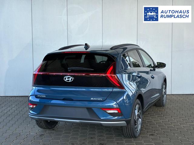 Hyundai BAYON Premium 1.2 MPI / Navi Sitz + Lenkradheizung Rückfahrkamera Tempomat Klimaautomatik Alu 16" 
