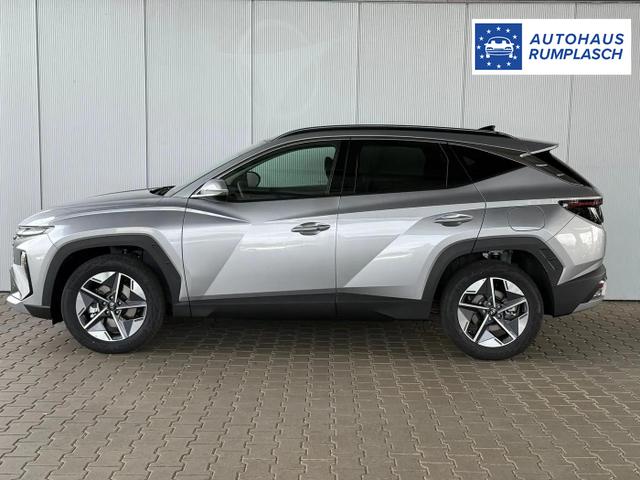 Hyundai TUCSON E-Motion 1.6 T-GDI 2WD 48V DCT / Panoramadach ACC Sitz + Lenkradheizung LED Navi PDC V&H Kamera Alu 18" 