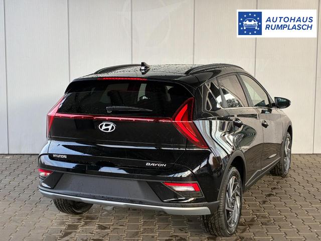 Hyundai BAYON Premium 1.0 T-GDI 100 PS 48V 7DCT / Keyless ACC Soundsystem BOSE Sitz + Lenkradheizung LED Navi PDC V&H Kamera Totwinkel Alu 16" 