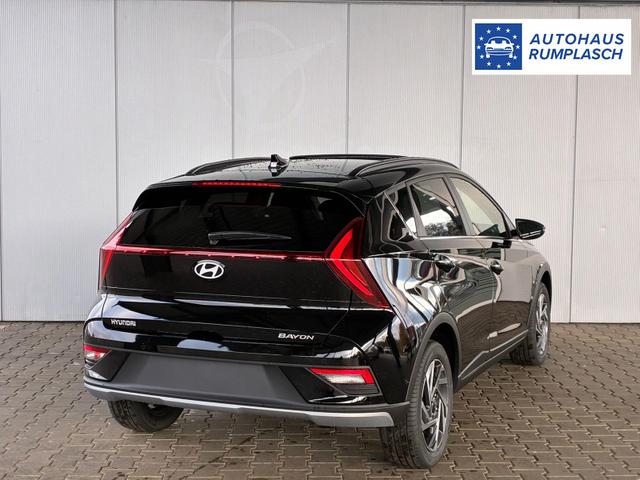 Hyundai BAYON Premium Sky 1.0 T-GDI 100 PS 48V 7DCT / Keyless ACC Soundsystem BOSE Sitz + Lenkradheizung LED Navi PDC V&H Kamera Totwinkel Alu 16" 
