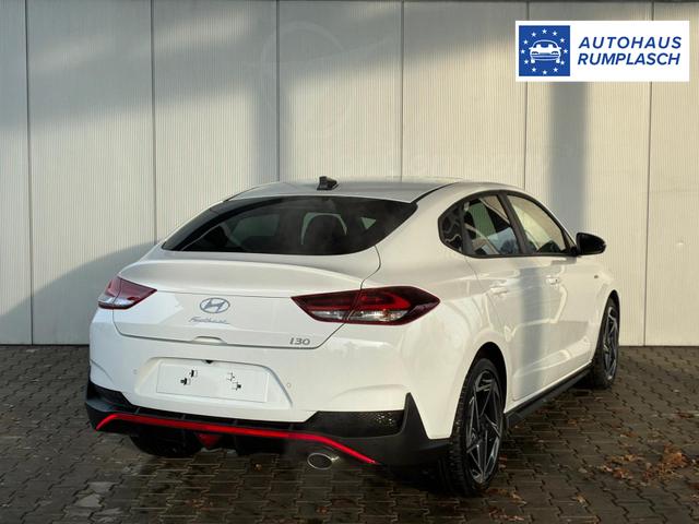 Hyundai i30 N-Line Fastback DCT 1.5 T-GDI mHev / Navi ACC Sitz & Lenkradheizung LED Alu 18" 