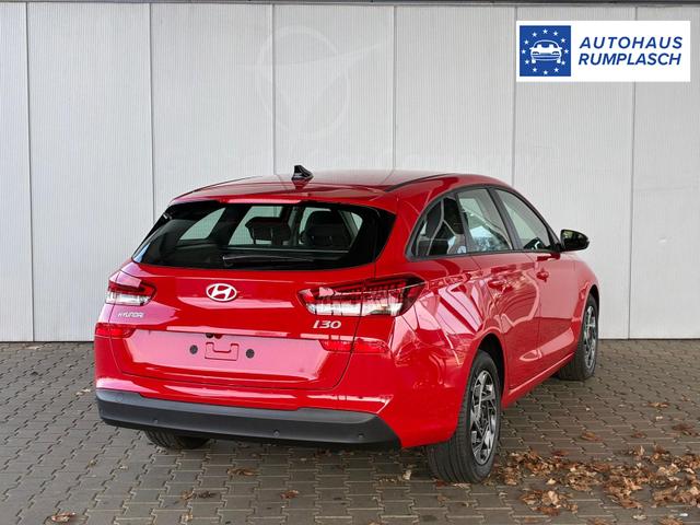 Hyundai i30 Kombi Style 1.5 T-GDI mHEV 140PS 6MT / PDC V. & H. m. Kamera LED Navi Alu 16 