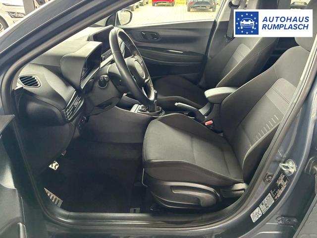 Hyundai BAYON Comfort 1.2 GDI 79 PS 5MT / LED Tempomat Navi R&uuml;ckfahrkamera Alu 16" 