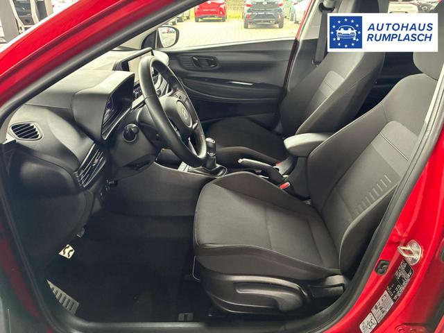 Hyundai BAYON Comfort 1.2 GDI 79 PS 5MT / LED Tempomat Navi R&uuml;ckfahrkamera Alu 16" 