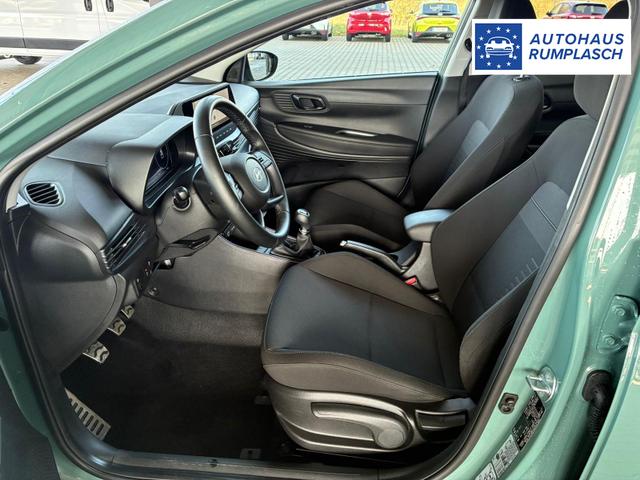 Hyundai BAYON Comfort 1.2 GDI 79 PS 5MT / LED Tempomat Navi R&uuml;ckfahrkamera Alu 16" 