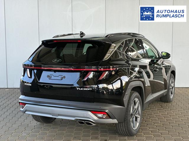 Hyundai TUCSON E-Motion 1.6 T-GDI 2WD 48V DCT / Panoramadach ACC Sitz + Lenkradheizung LED Navi PDC V&H Kamera Alu 18" 