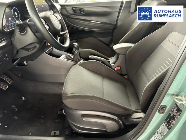 Hyundai BAYON Comfort 1.2 GDI 79 PS 5MT / LED Tempomat Navi R&uuml;ckfahrkamera Alu 16" 