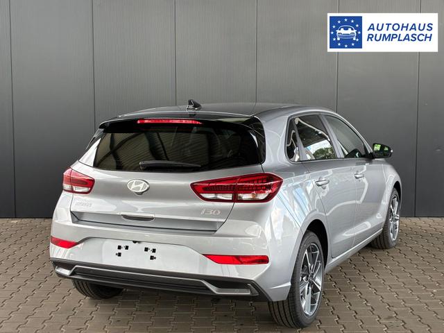 Hyundai i30 Comfort Plus 1.0 TGDI DCT / Navi ACC LED Sitz & Lenkr.Heiz PDC V&H.m.Kamera Alu 17 