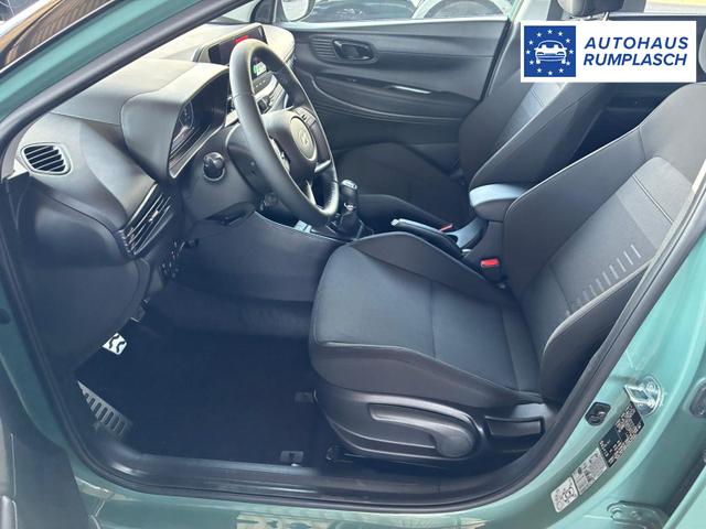 Hyundai BAYON Comfort Plus 1.2 MPI / Navi PDC m. Kamera Klimaautom./ LED Sitz & Lenkr.Heiz/ Alu16 