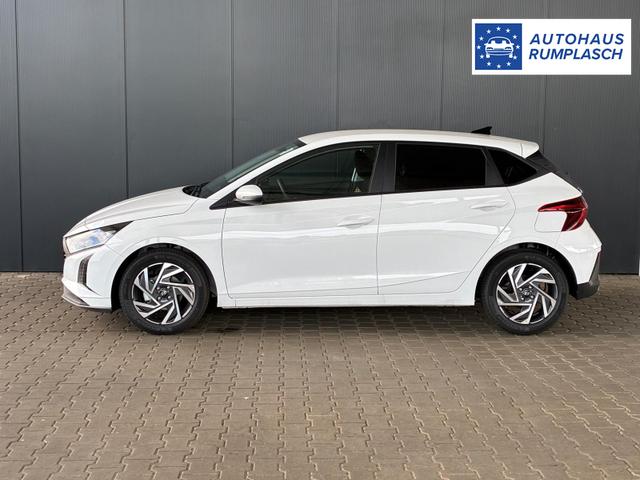 Hyundai i20 Pure 1.2 MPI / Navi PDC Hinten + Kamera Abgedunkelte Scheiben Tempomat Alu 16" 