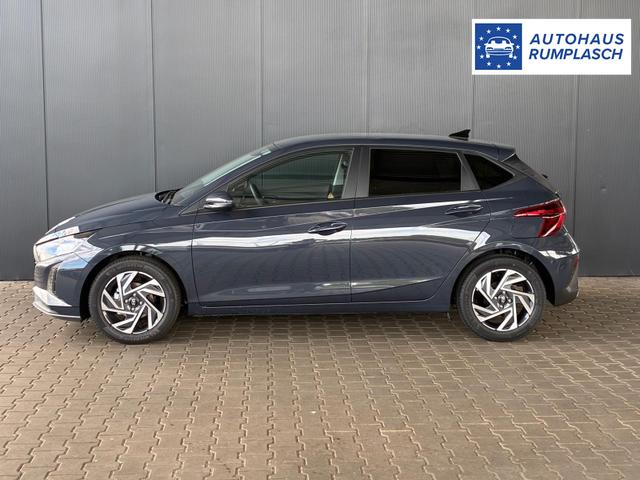 Hyundai i20 Pure 1.2 MPI / Navi PDC Hinten + Kamera Abgedunkelte Scheiben Tempomat Alu 16" 