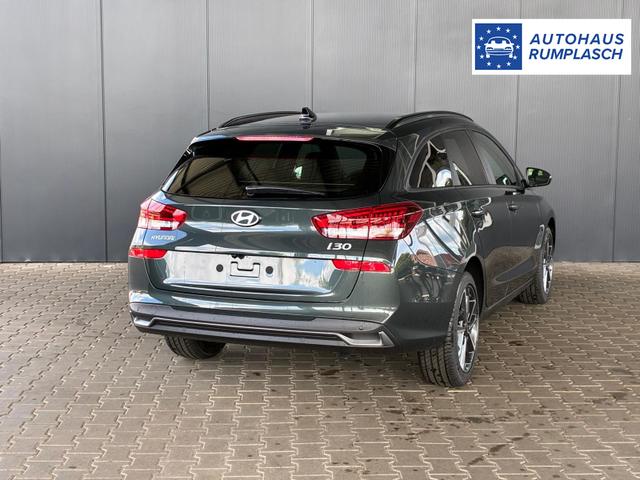 Hyundai i30 Kombi Comfort Plus 1.0 TGDI DCT / Navi Sitz + Lenkradheizung PDC V&H Kamera LED Alu 17" 