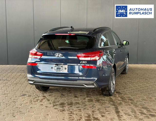 Hyundai i30 Kombi Comfort Plus 1.0 TGDI DCT/ Navi / Sitz + Lenkradheizung PDC V&H Kamera LED Alu 17" 
