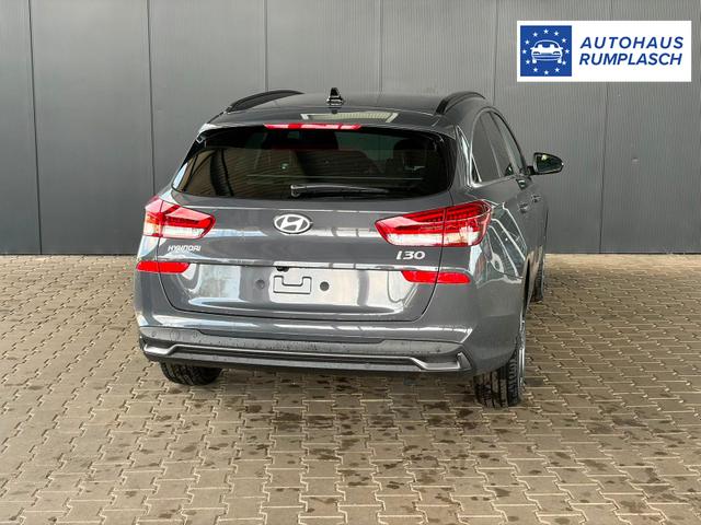Hyundai i30 Kombi Comfort Plus 1.0 TGDI DCT/ Navi / Sitz + Lenkradheizung PDC V&H Kamera LED Alu 17" 