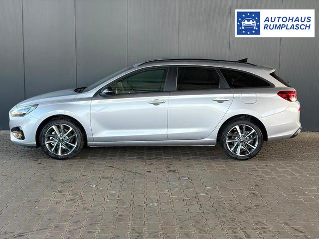 Hyundai i30 Kombi Comfort Plus 1.0 TGDI DCT Navi / Adaptiver Tempomat/ Totwinkel Assistent/ Alu 17" 