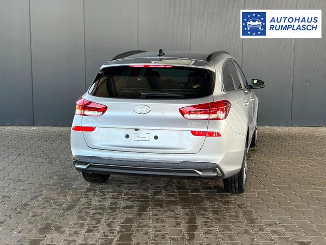 Hyundai i30 Kombi Comfort Plus 1.0 T-GDI DCT Navi/ Totwinkel Assistent/ PDC V&H + Kamera/ Alu 17" 