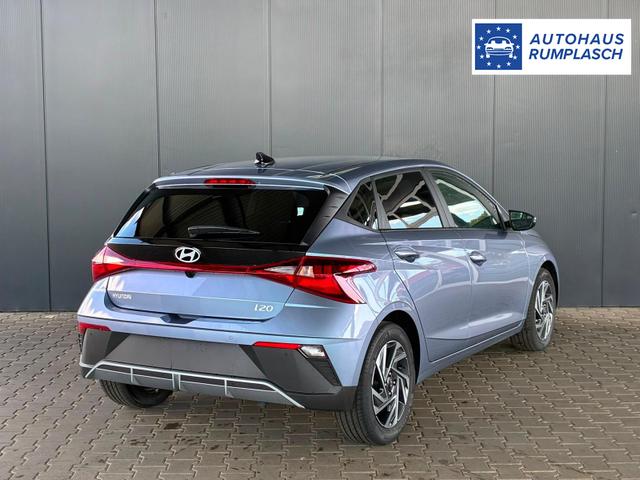 Hyundai i20 Pure 1.2 MPI / Navi PDC Hinten + Kamera Abgedunkelte Scheiben Tempomat Alu 16" 
