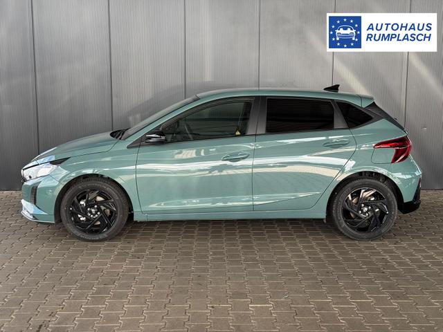 Hyundai i20 Smart 1.0 T-GDi 90PS 6MT Black Pack / Kamera Navi Fernlichtassistent Spurhalteassistent Tempomat Sitz + Lenkradheizung 